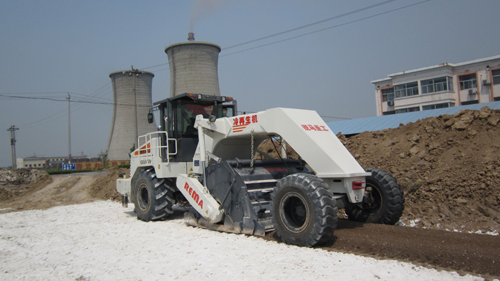 WR2100L，濱州工業(yè)場地灰土拌和