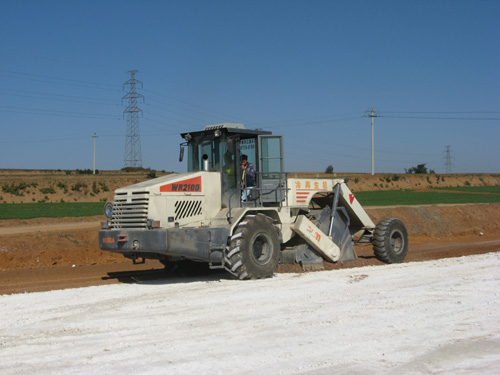 WR2100，晉城灰土拌和