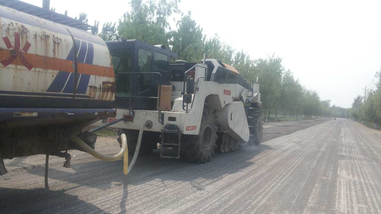 RZ2300，河南濮陽水穩(wěn)冷再生