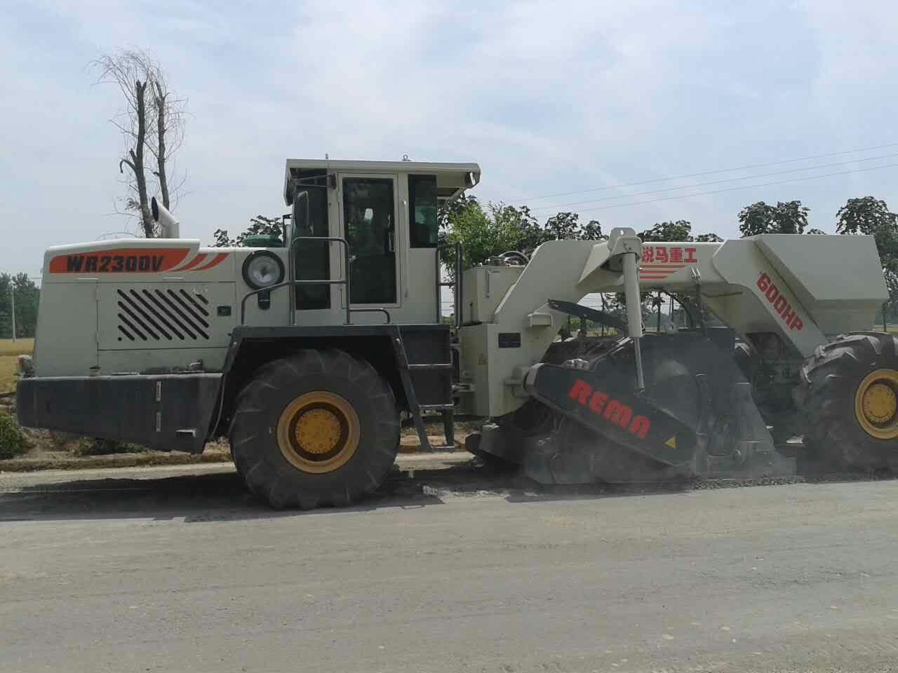 WR2300V，淮陽省道冷再生