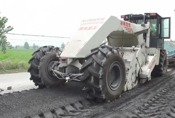 WR2300L，安徽靈壁S201省道冷再生施工